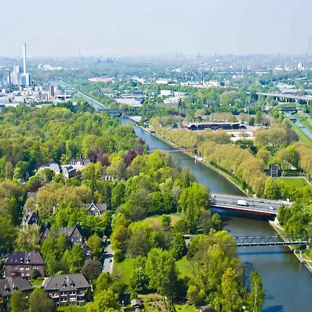 With Terrace * Oberhausen (North Rhine-Westphalia)